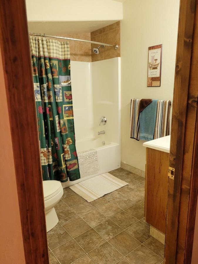 Greer Point Trails End Cabins 外观 照片